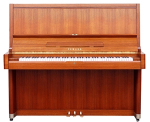 YAMAHA-U7